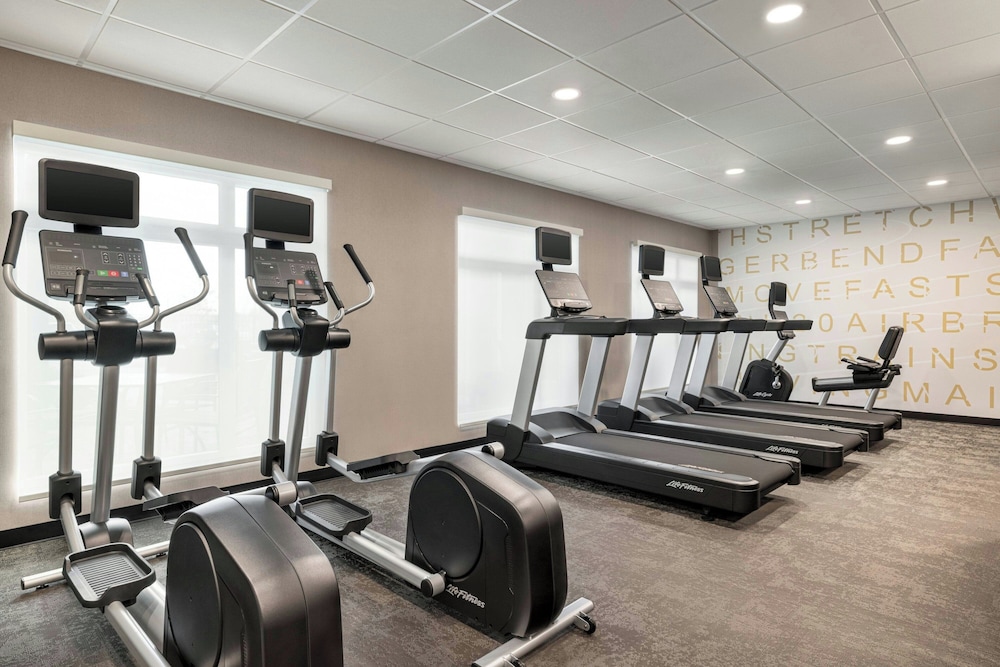 Residence Inn by Marriott Mechanicsburg 11/40