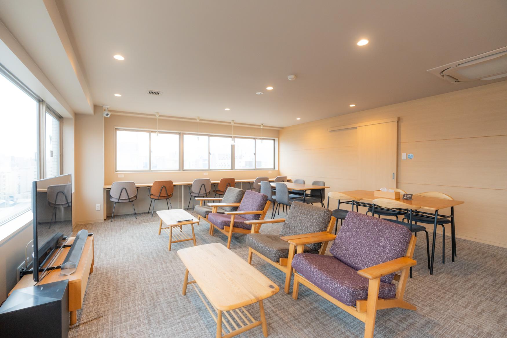 FEMALE DORM, FEMALE ONLY