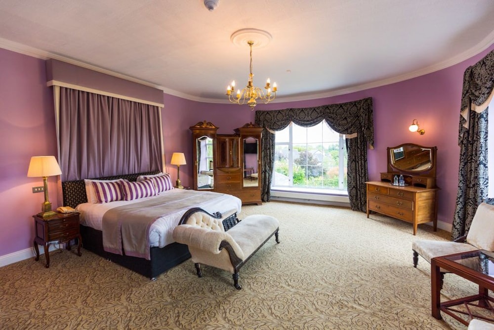 Castle Oaks House Hotel 20/58