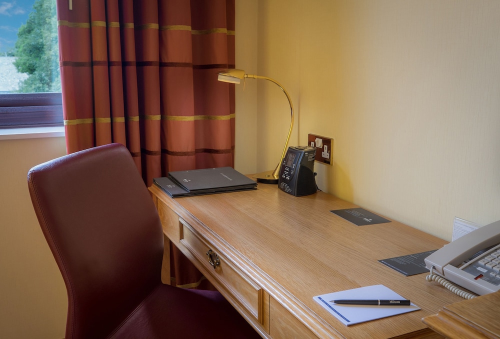 Delta Hotels Warwick 66/71