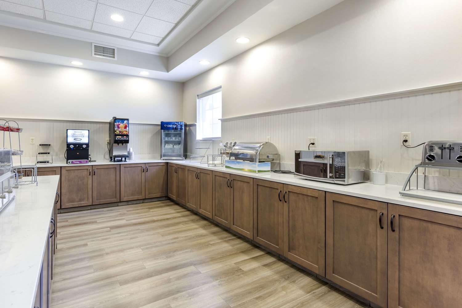 MainStay Suites Ocean City West, MD 11/38