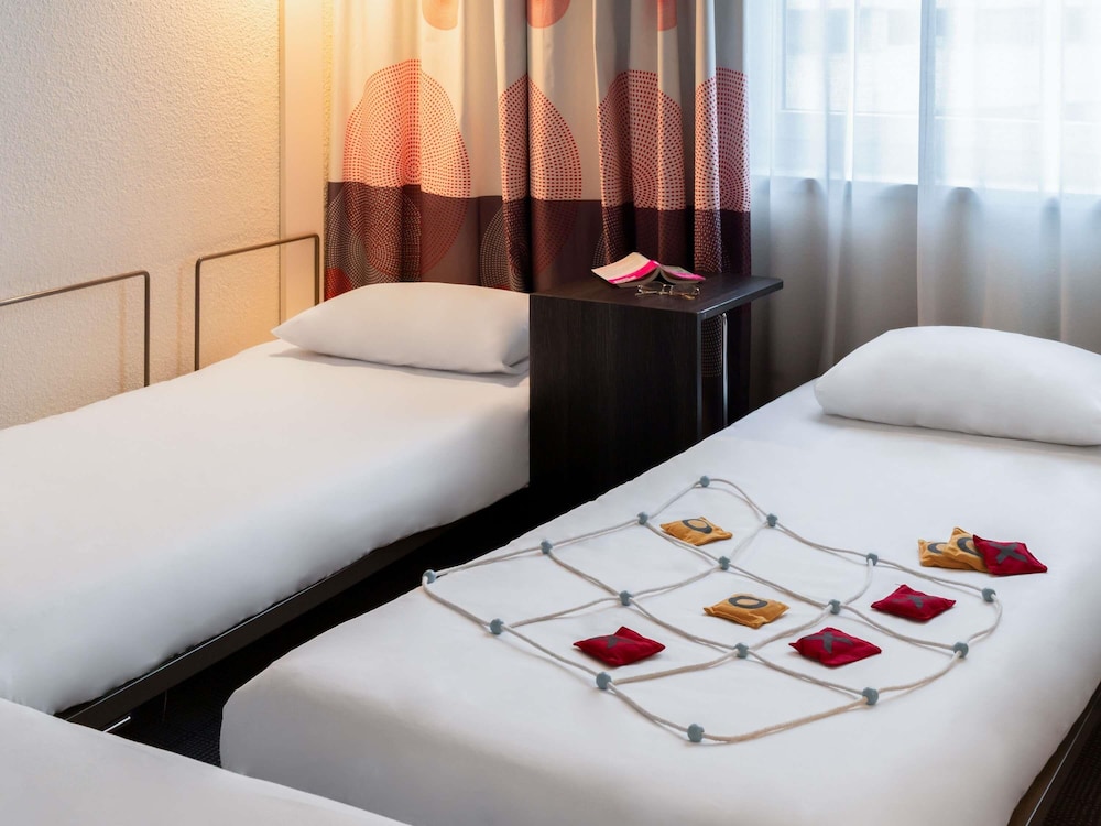 غرفة سوبيريور بسرير مزدوج مع أريكة، Novotel Paris 17 8/10
