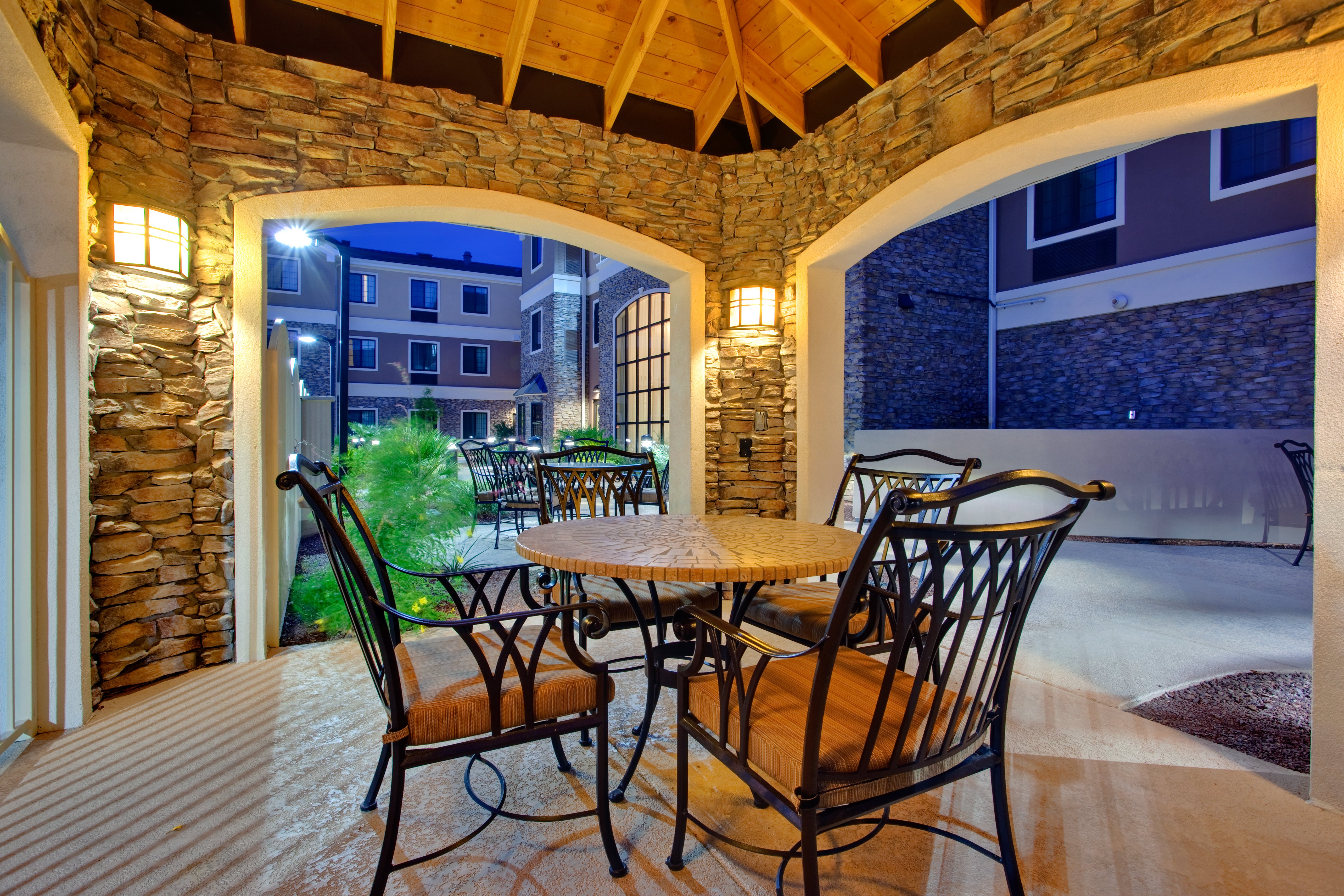 Staybridge Suites Tucson Airport 44/67