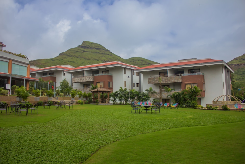 Club Mahindra Hatgad 11/18