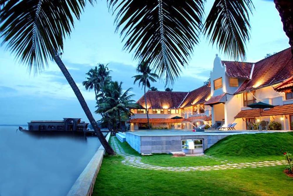 Lemon Tree Vembanad Lake Resort Muhamma 23/31
