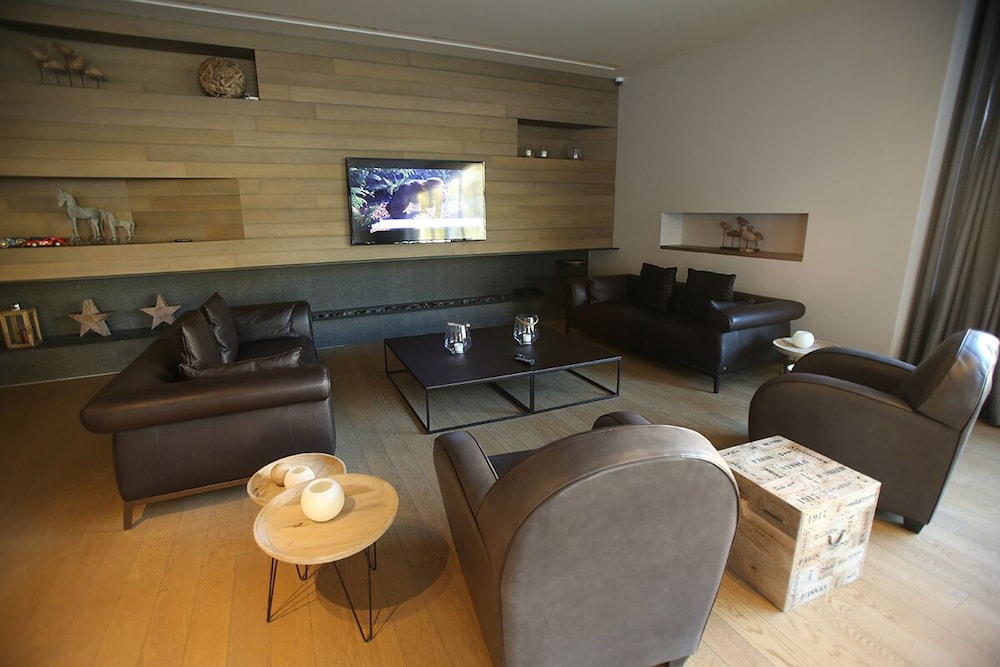 Le Grand Chalet – Zaarour Club 19/37