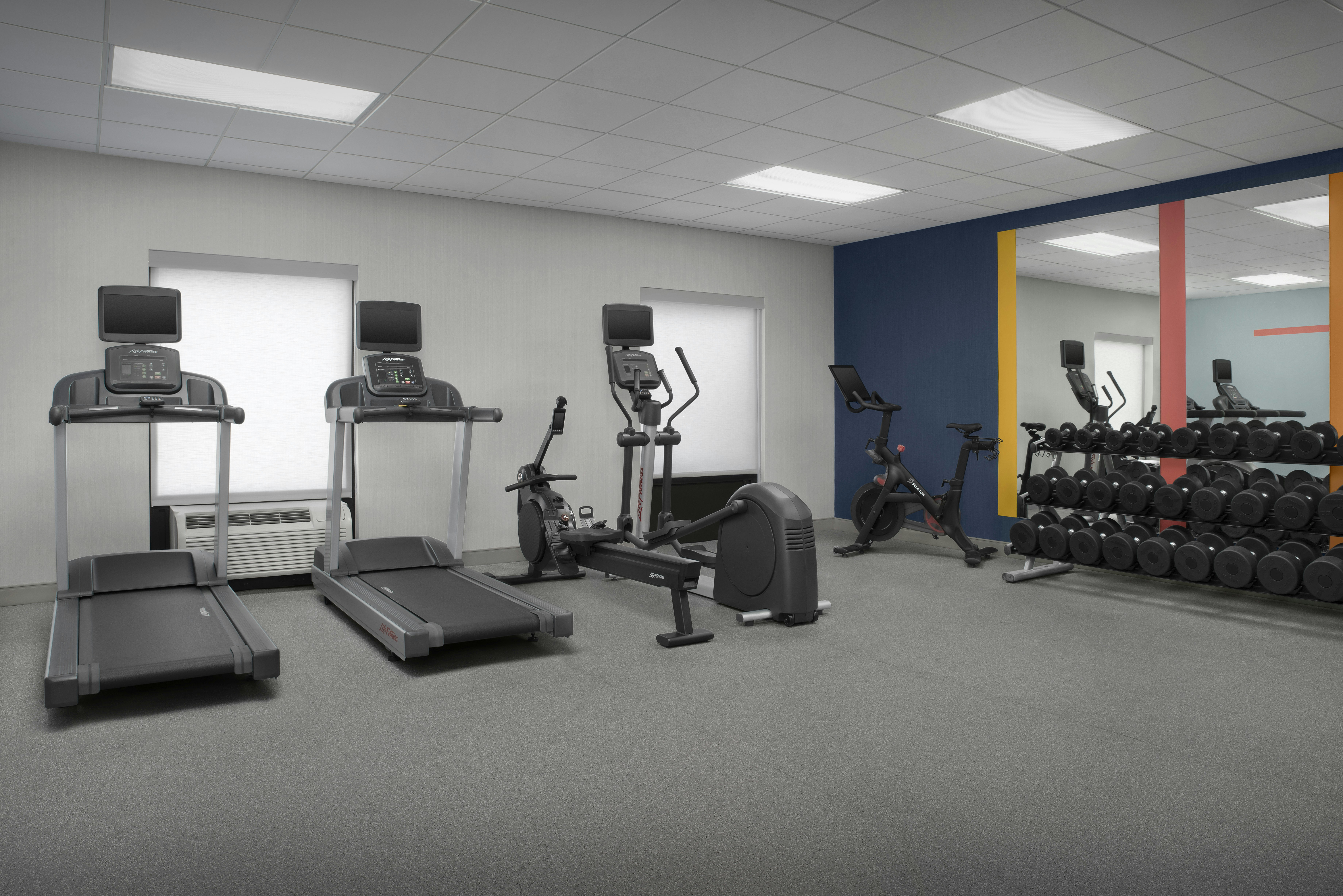 Hampton Inn and Suites Laurel, MS 29/45