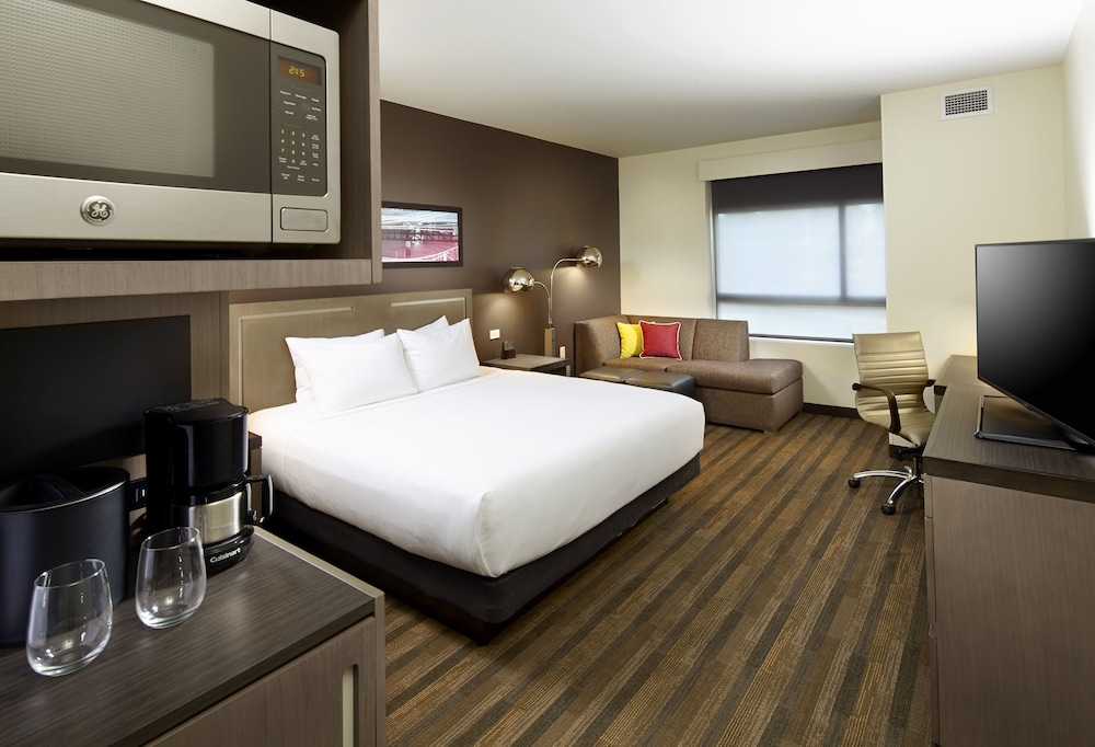 Hyatt House Pittsburgh Bloomfield Shadyside 8/63