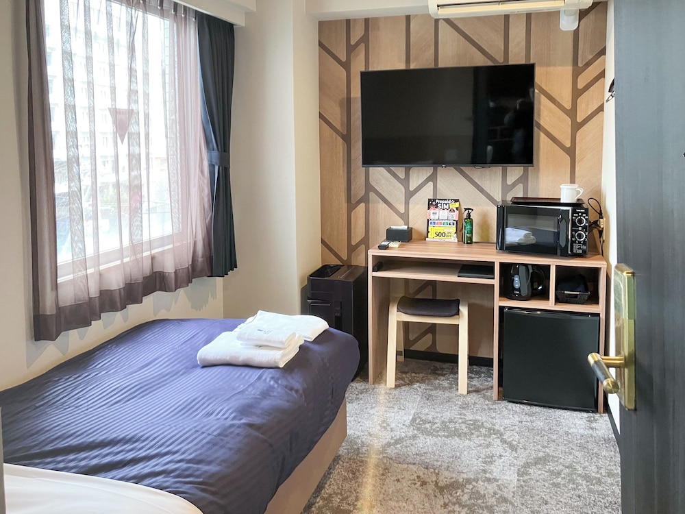 Hotel Livemax Budget Naha Matsuyama 7/17