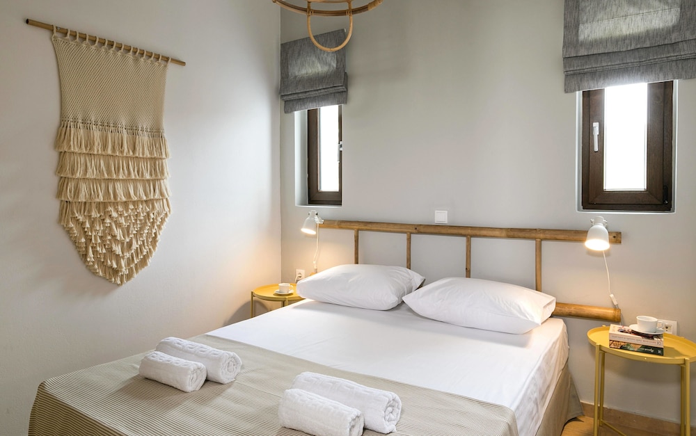 Syra Suites 9/50