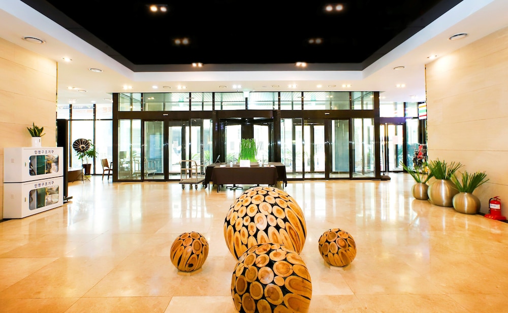 Hotel Air City Jeju 57/63