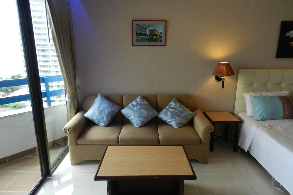 Alex Group Jomtien Plaza Condotel 24/50