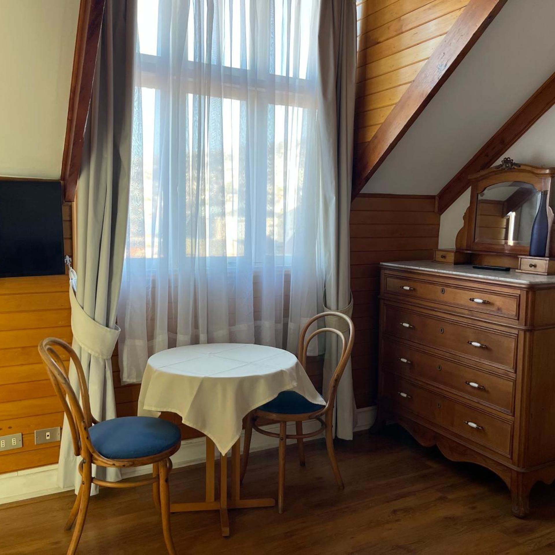 Somerscales Hotel Boutique 32/48