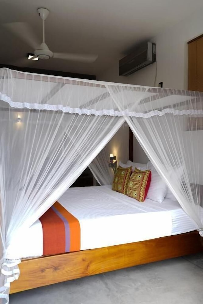 Hanthana House 6/72