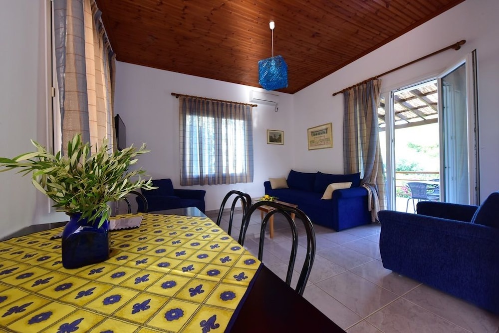 Mouzakis Villas 20/37
