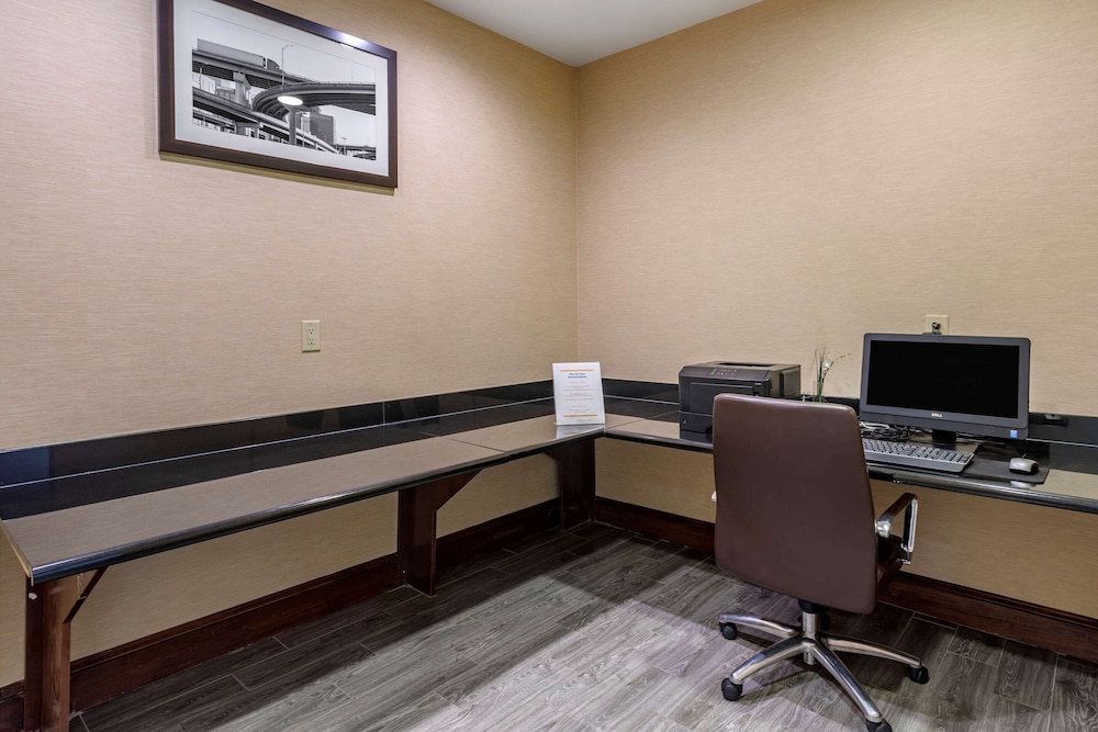 Comfort Suites Olive Branch - Memphis South 40/43