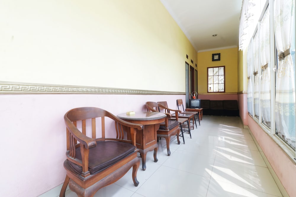 Hotel Surabaya Jaya Bandara Soetta by ZUZU 2/20