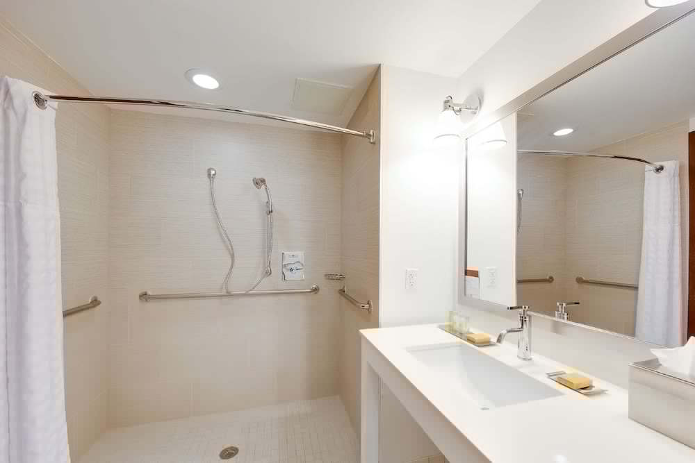 Doubletree By Hilton Raleigh Cary 13/51