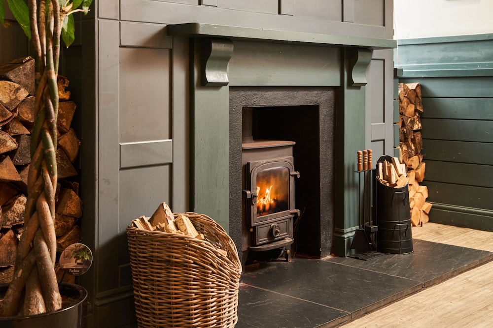 Rashleigh Arms 33/50