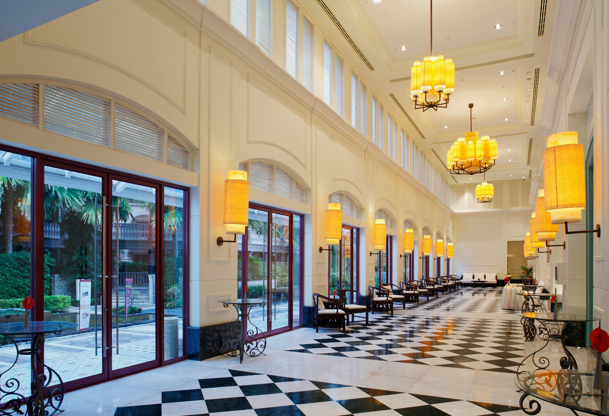 Centara Grand Beach Resort Phuket 46/85