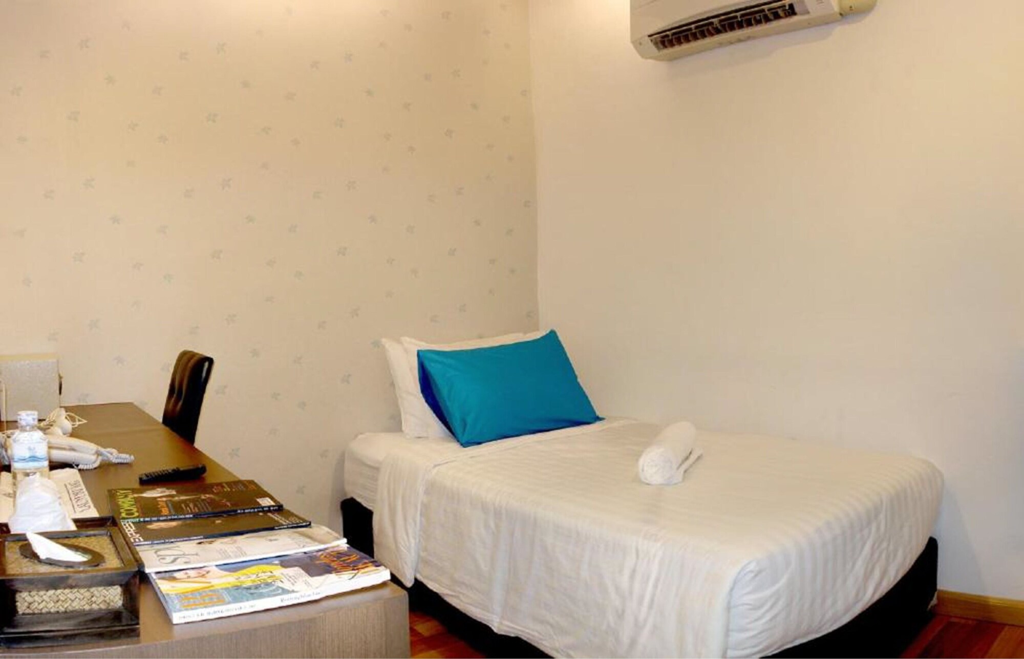ECONOMY, SINGLE, SINGLE BED