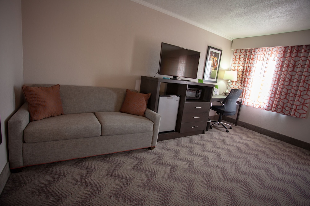 La Quinta Inn & Suites by Wyndham Goodlettsville - Nashville 36/58