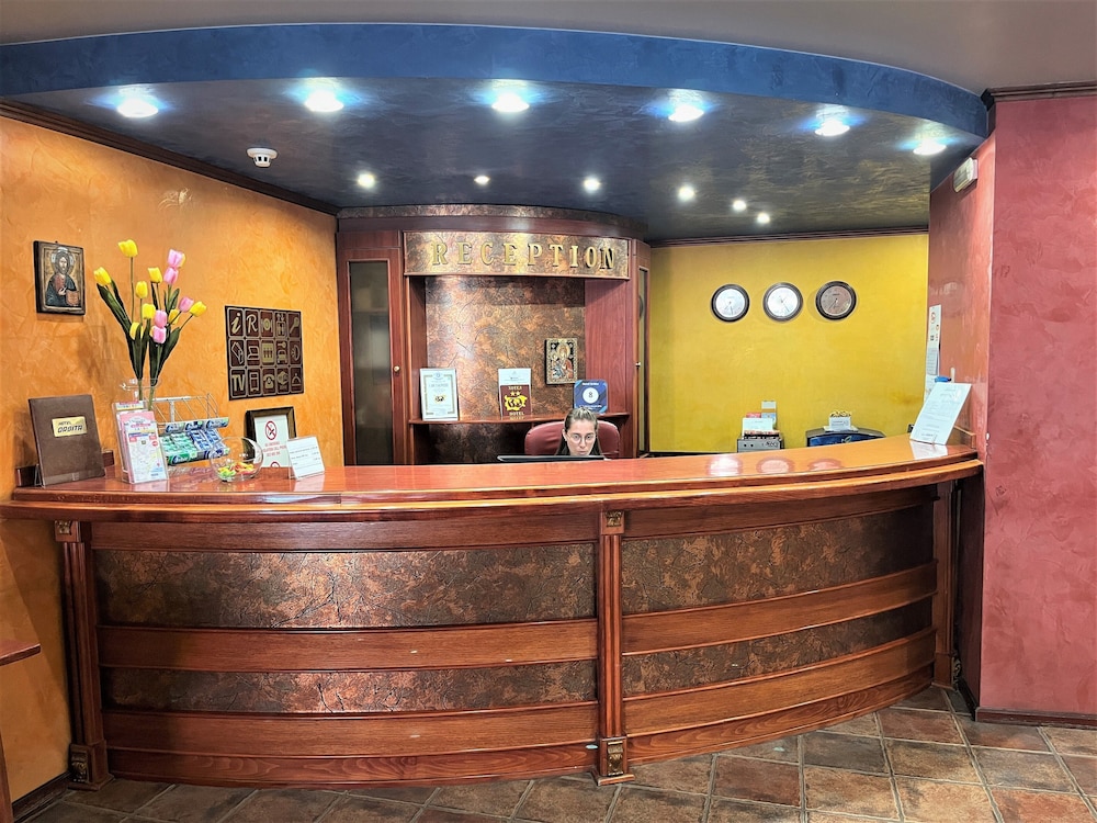 Orbita Hotel 7/49