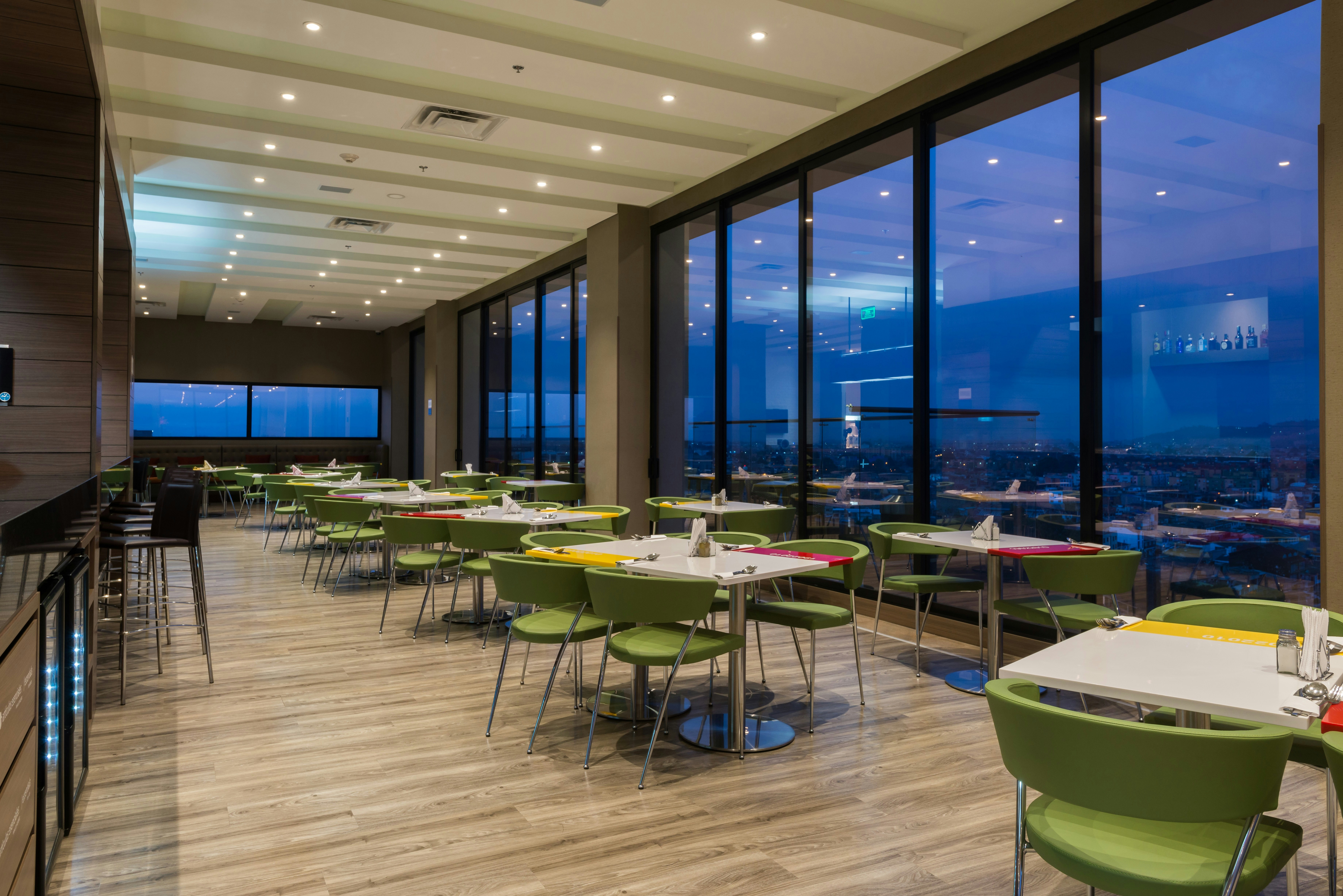 Hampton By Hilton Bogota Airport 27/44