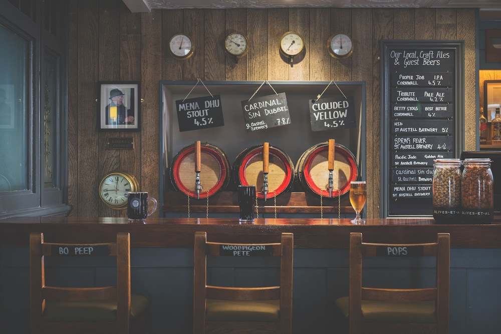 Rashleigh Arms 7/50