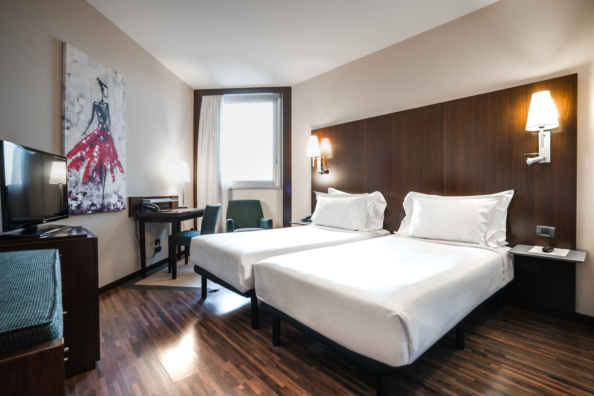 ROOM, TRIPLE