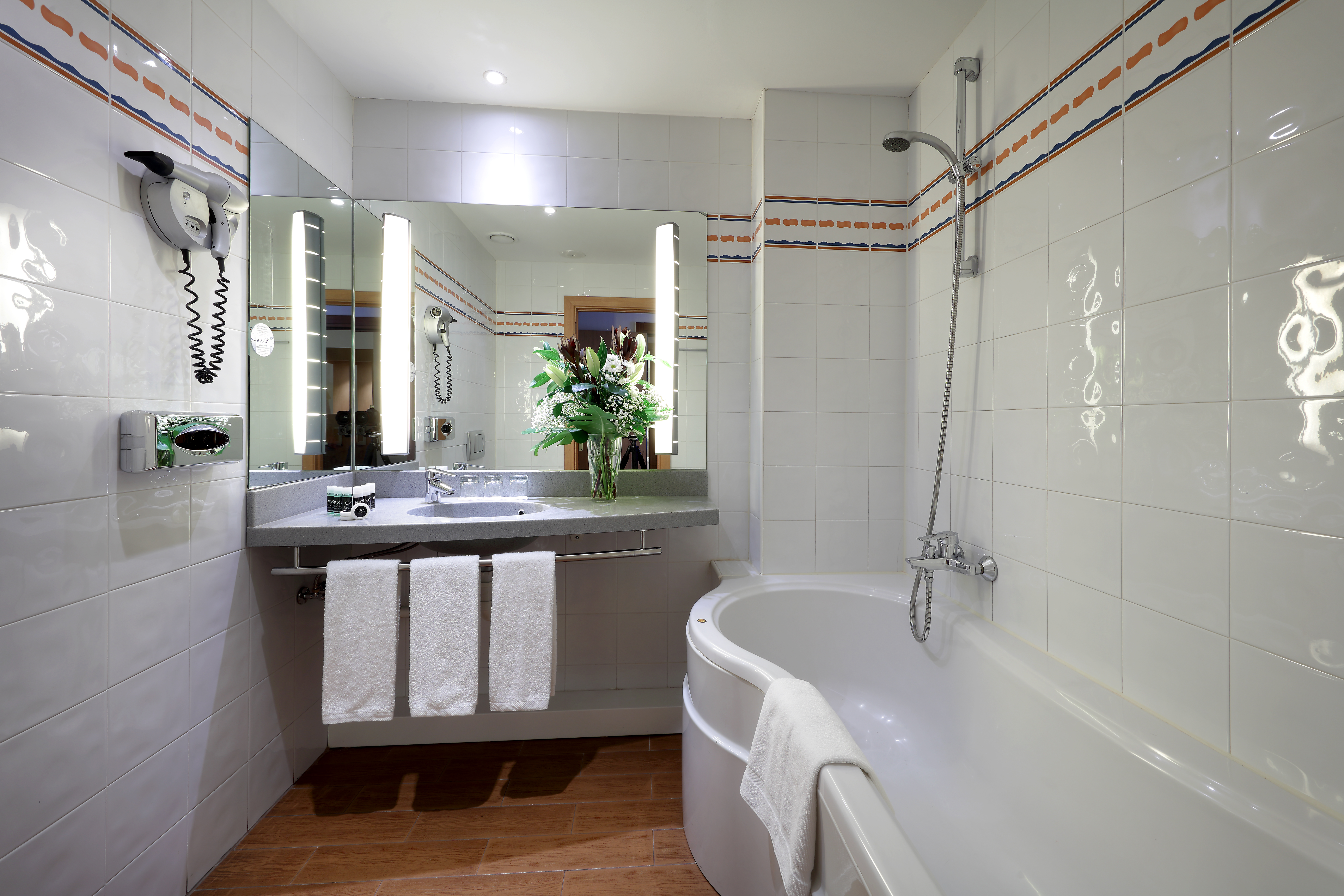 Room, Triple, Exe Madrid Norte 7/7