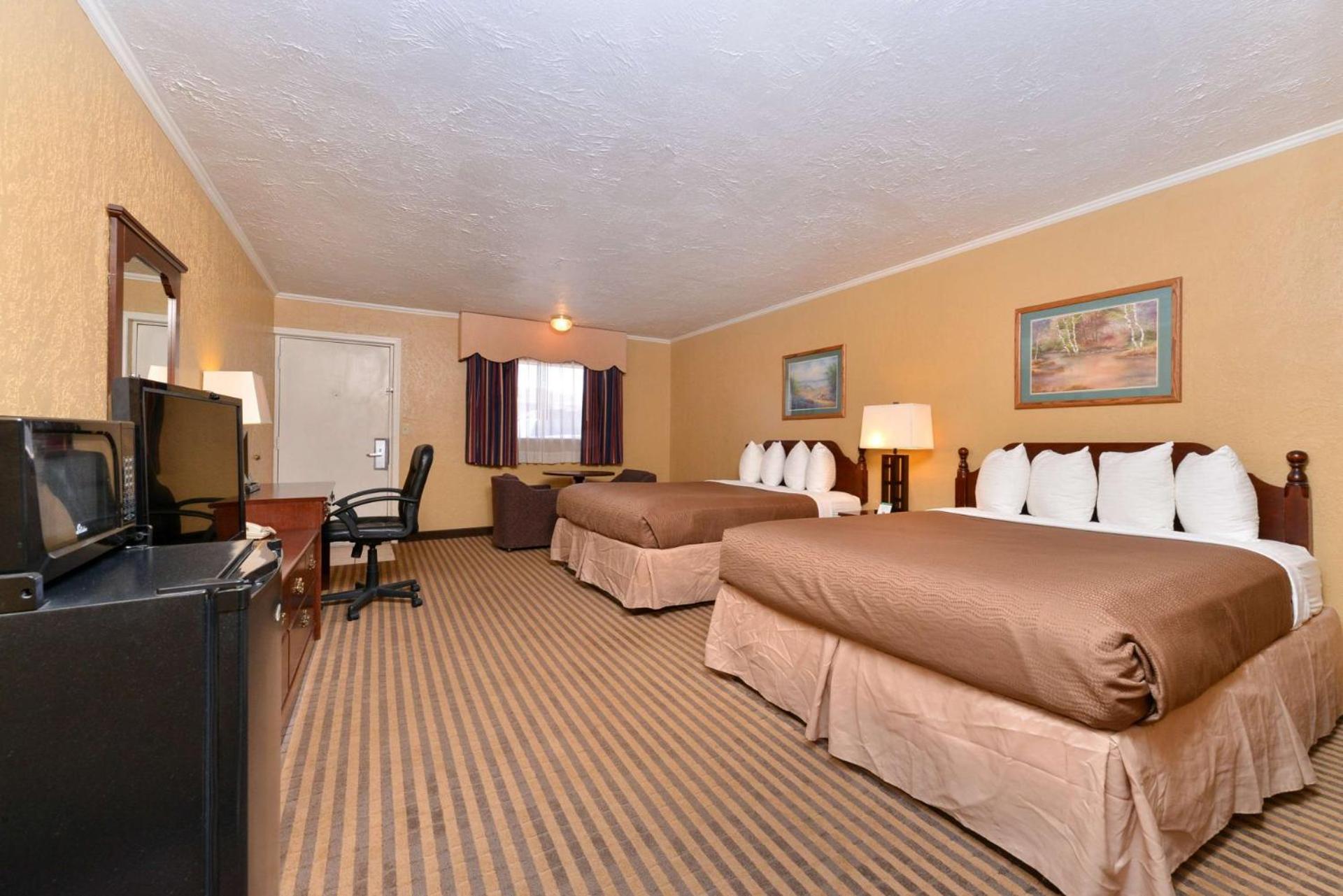 Executive Plus Inn and Suites 6/20