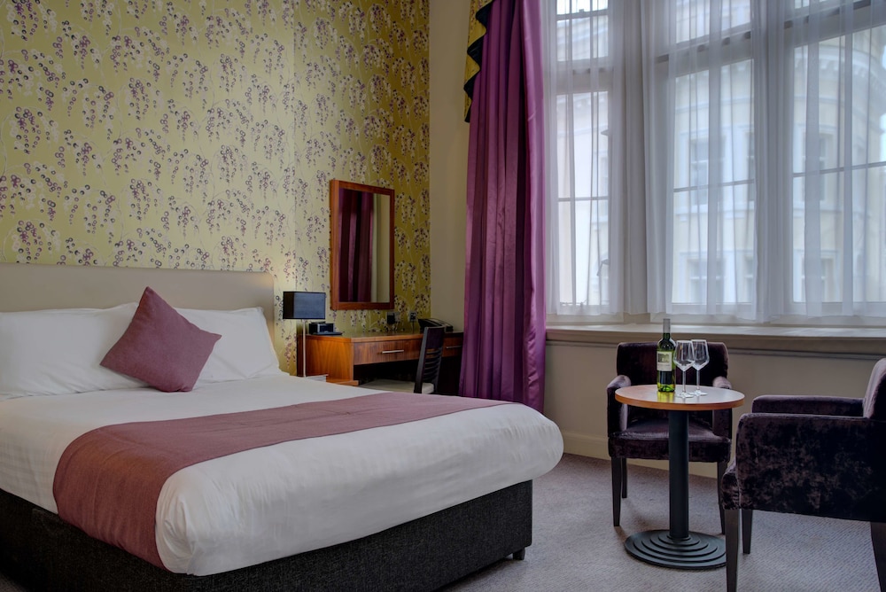 Heywood House Hotel 17/45
