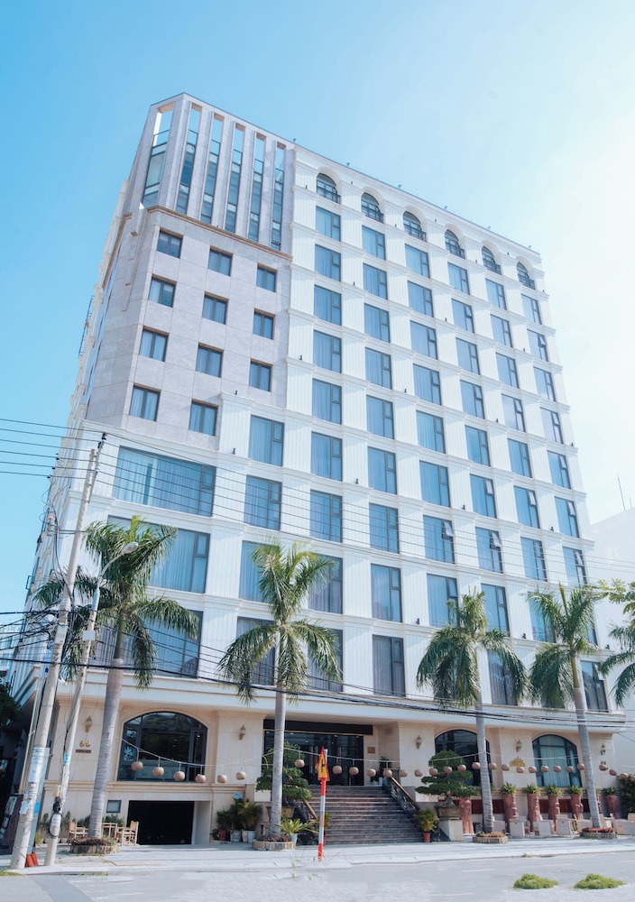 Danaciti Hotel 3/68