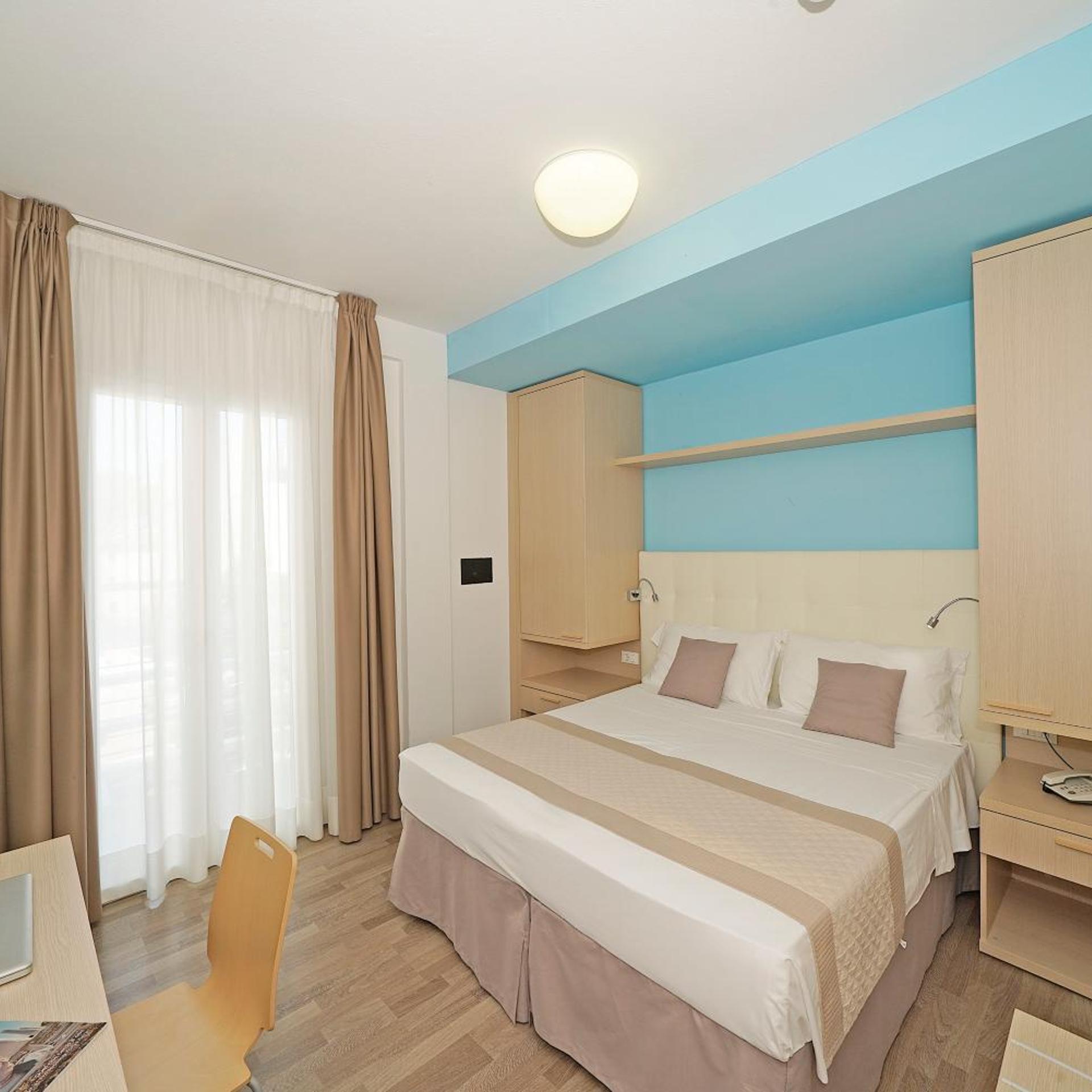 Comfort, Double or Twin Bed