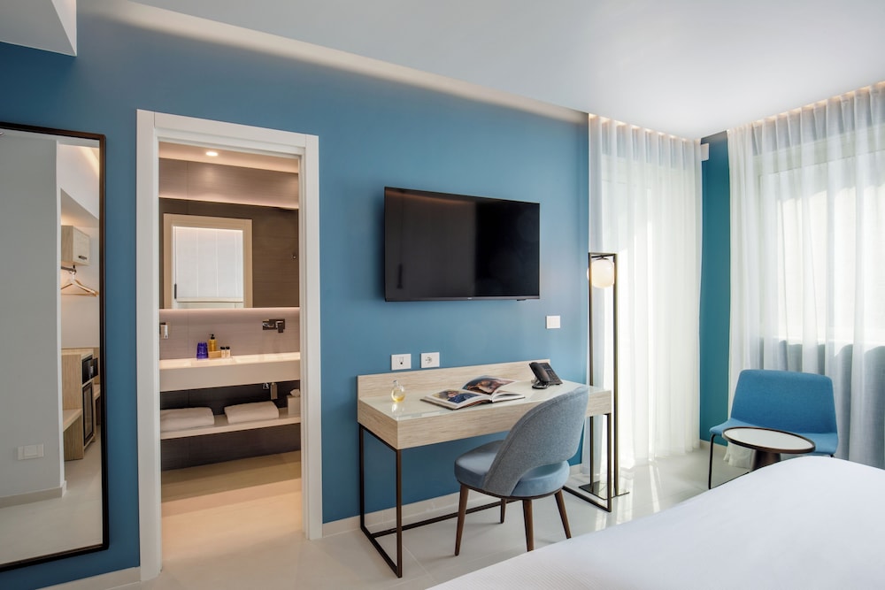 Ambasciatori Suite Hotel 100/110