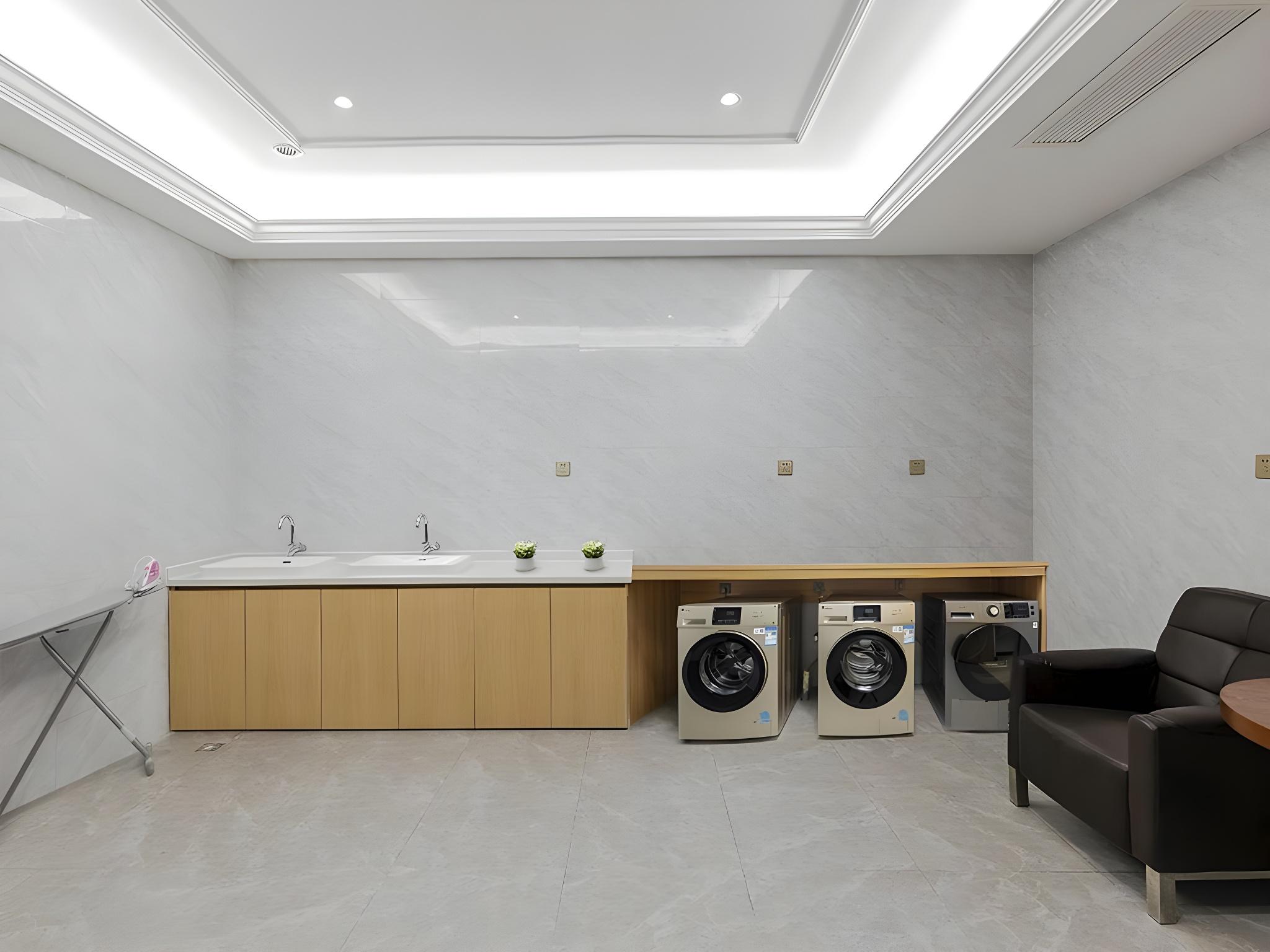 Anyi Jinding Hotel 14/49
