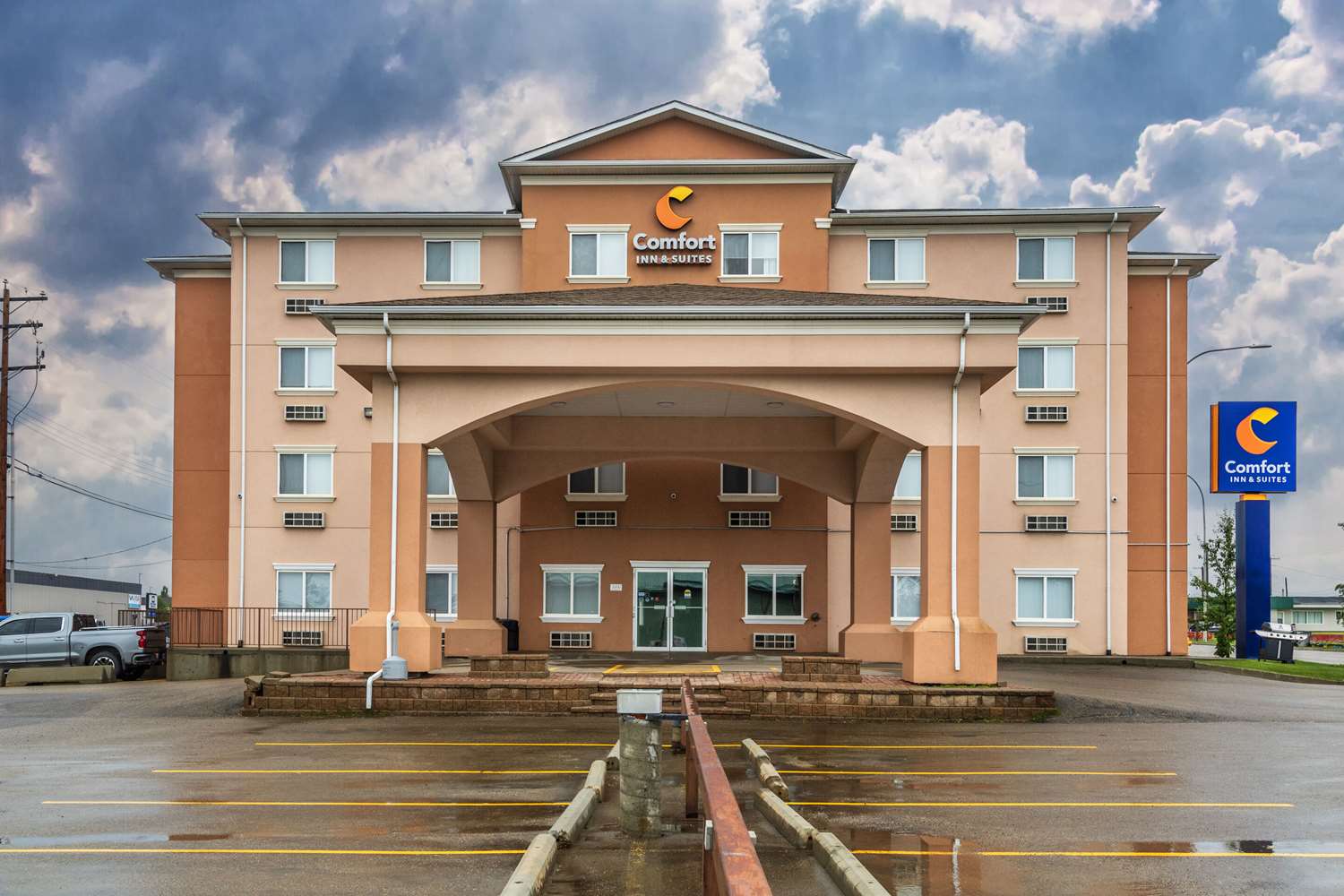 Comfort Inn And Suites Edson Yellowhead Highway 3/20