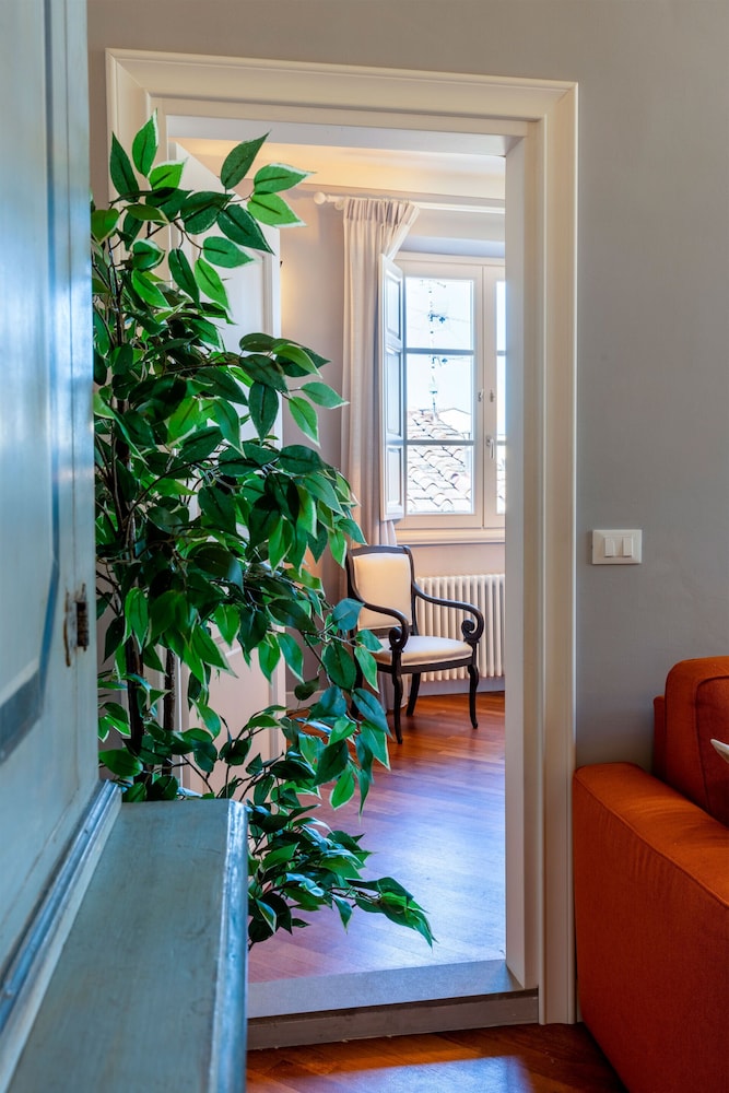 Genteel Home Piazza Pitti 19/43