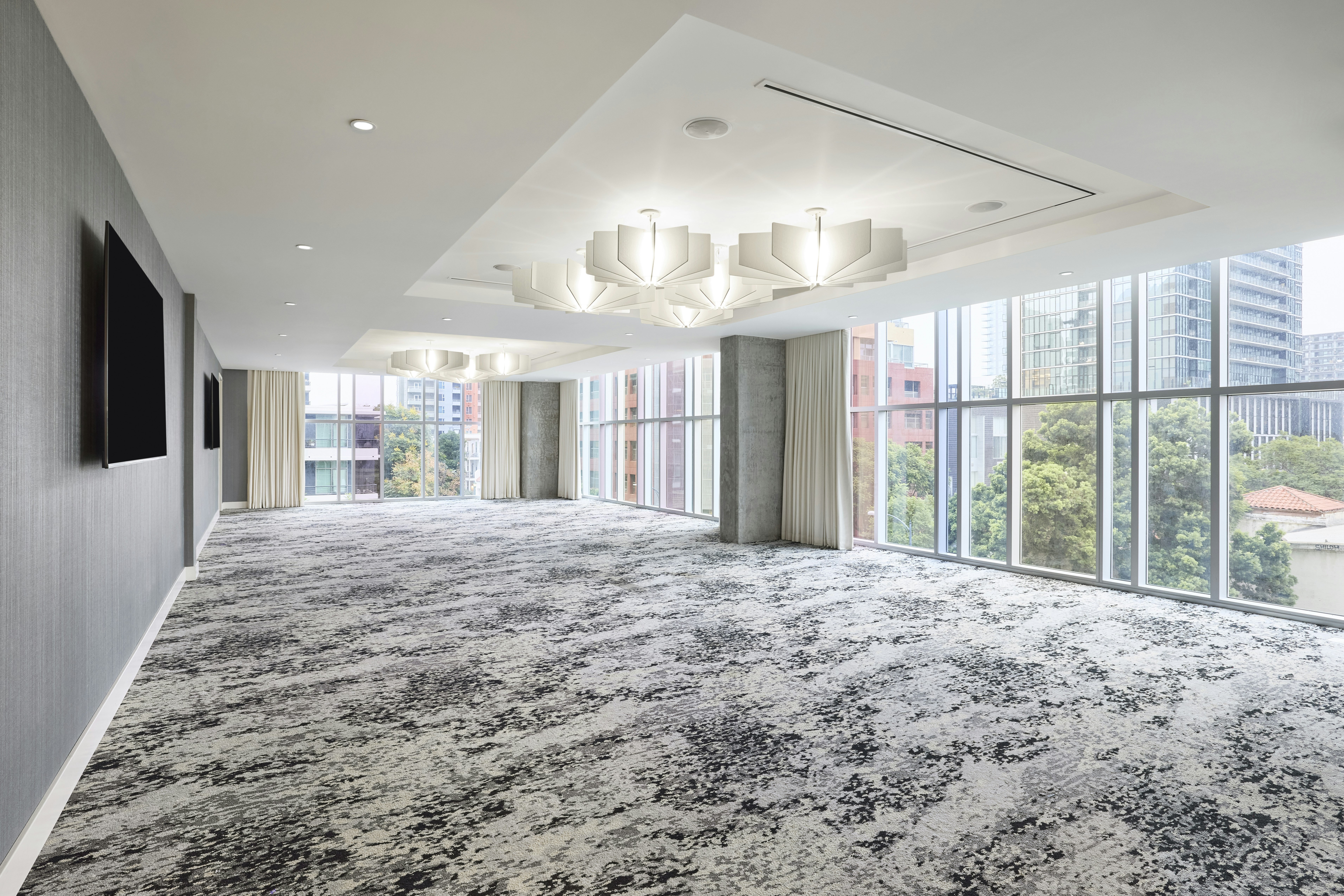 Carte Hotel San Diego Downtown Curio Collection By Hilton 82/87