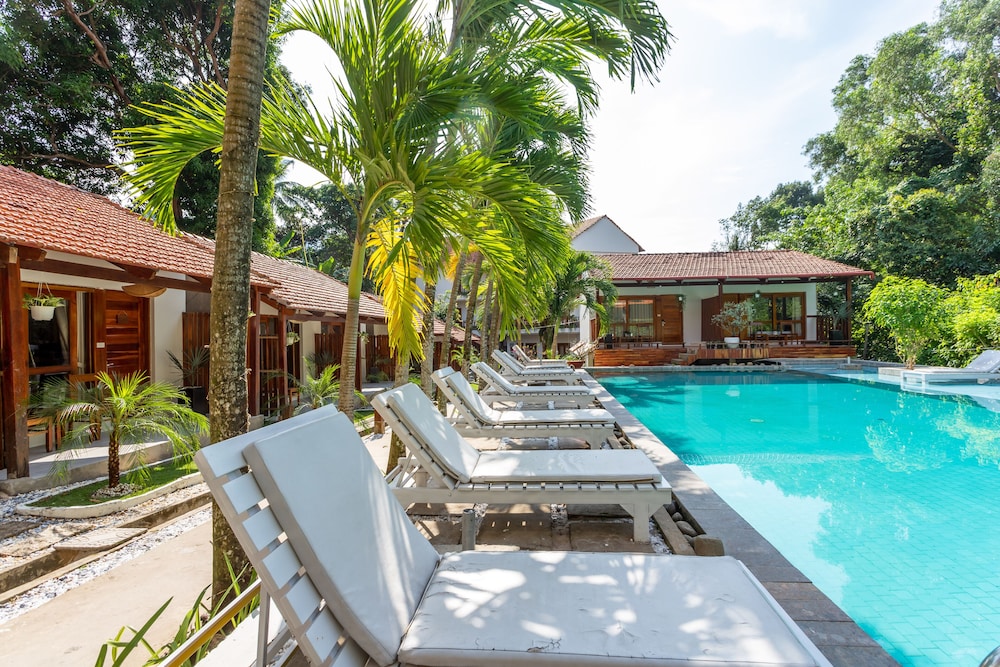 Bauhinia Resort 38/50