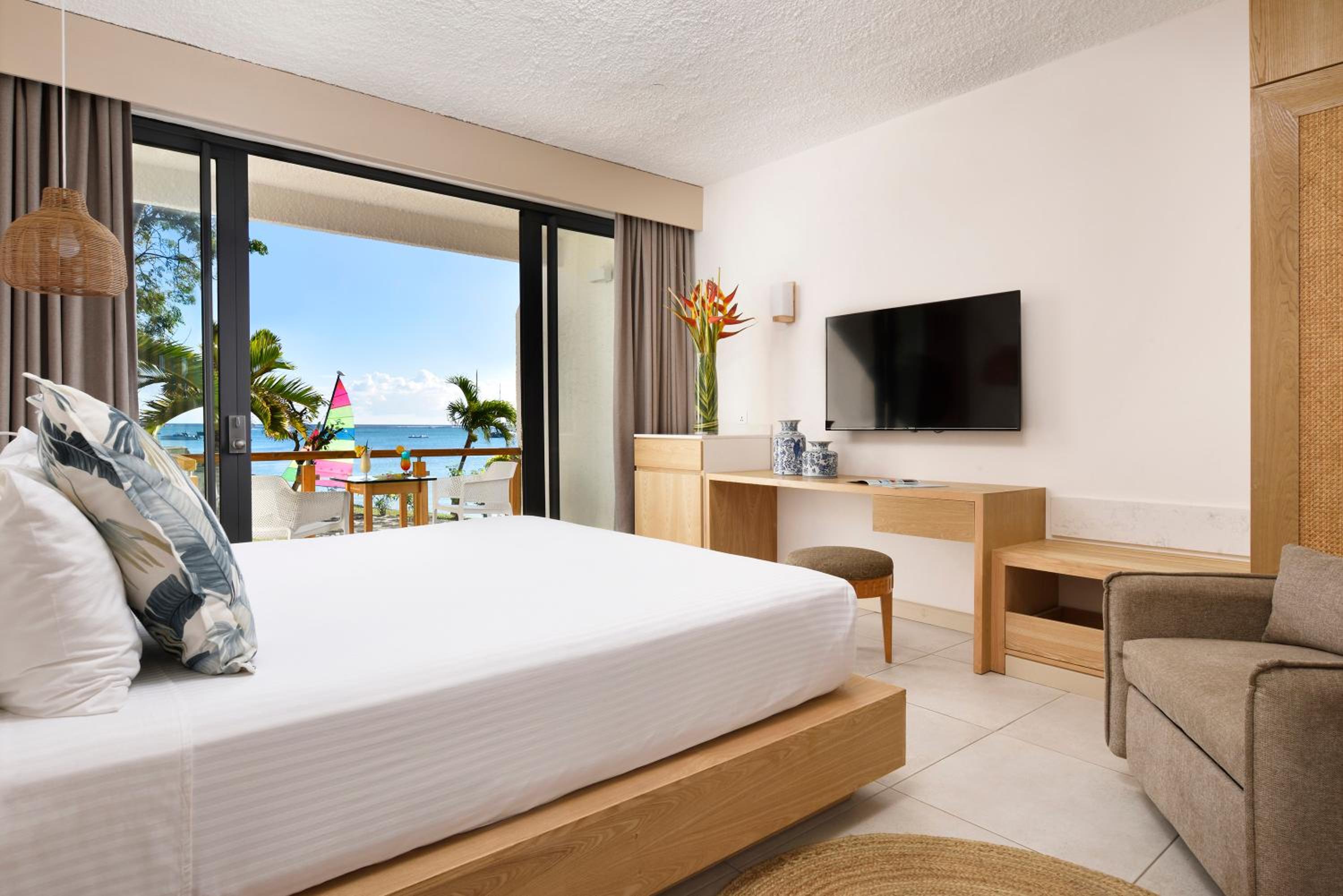 Signature, Coral, Beach Front, Hot Tub
