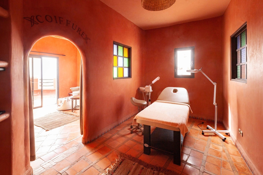 Borjs Hotel Suites and Spa 14/31