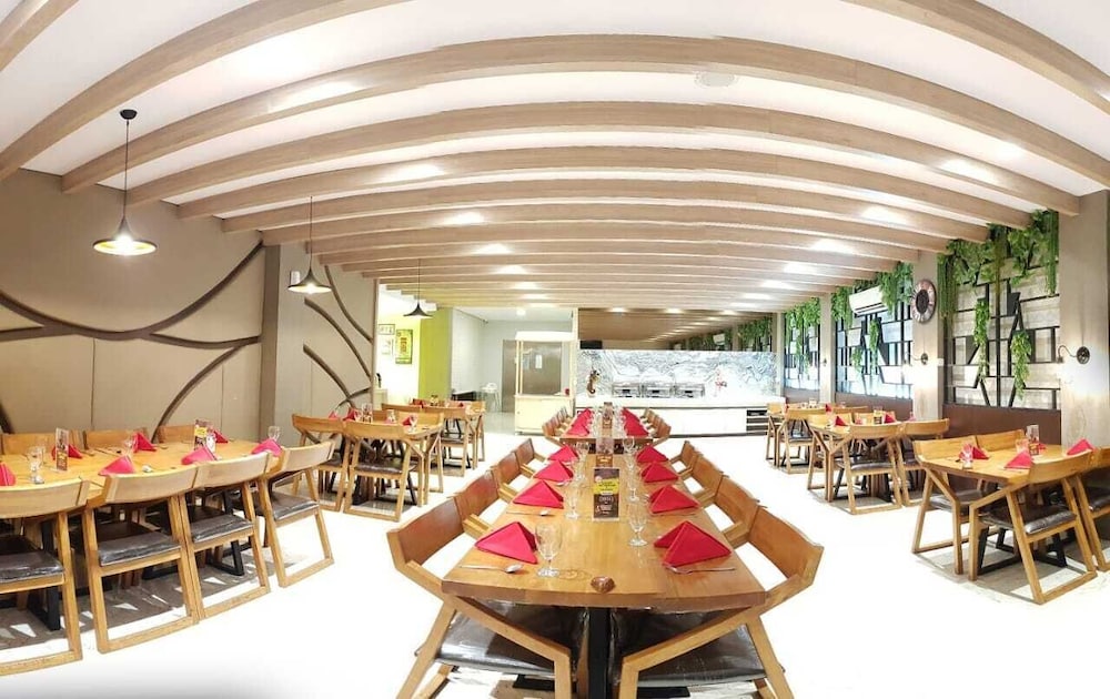 Grand Singgie Hotel 37/41
