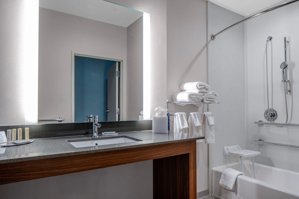 Fairfield Inn & Suites by Marriott Dallas McKinney 23/23