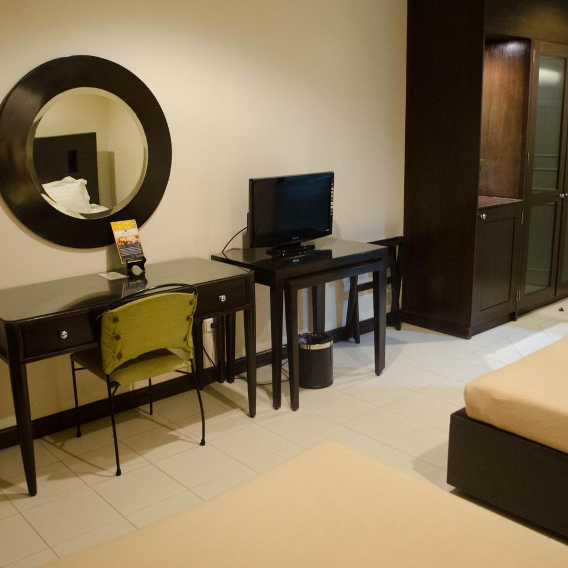 Hotel Tavern Surigao 47/57