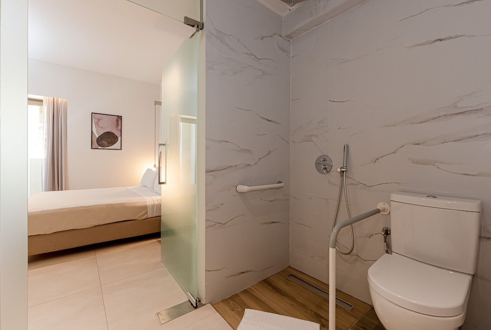Dom Boutique Hotel 63/64