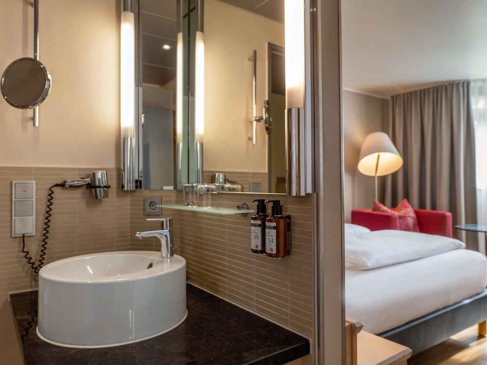 غرفة كلاسيكية بسريرين منفصلين، Movenpick Hotel Munchen Airport 9/10
