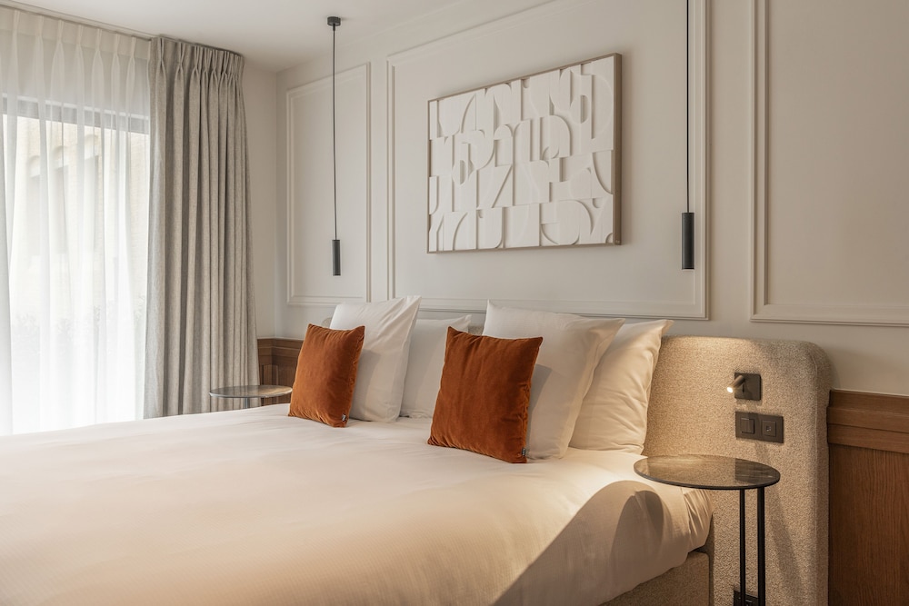 2 BEDROOMS, FAMILY SUITE