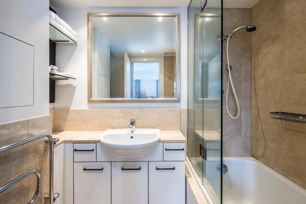 Avani Auckland Metropolis Residences 65/66